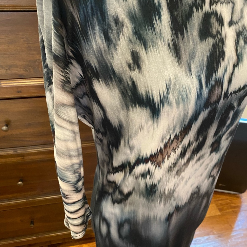 Dress - Picture 6 of 7